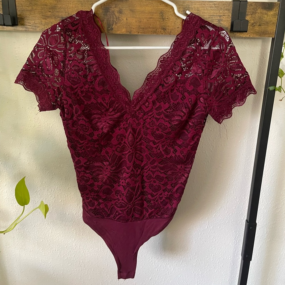 NWOT F21 lace bodysuit